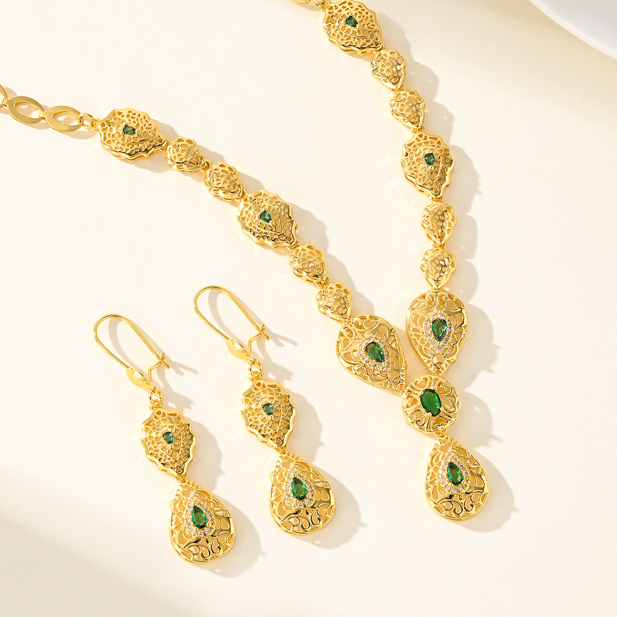 Комплект украшений из золота 9 – обзор и цена Women Accessories Dubai
